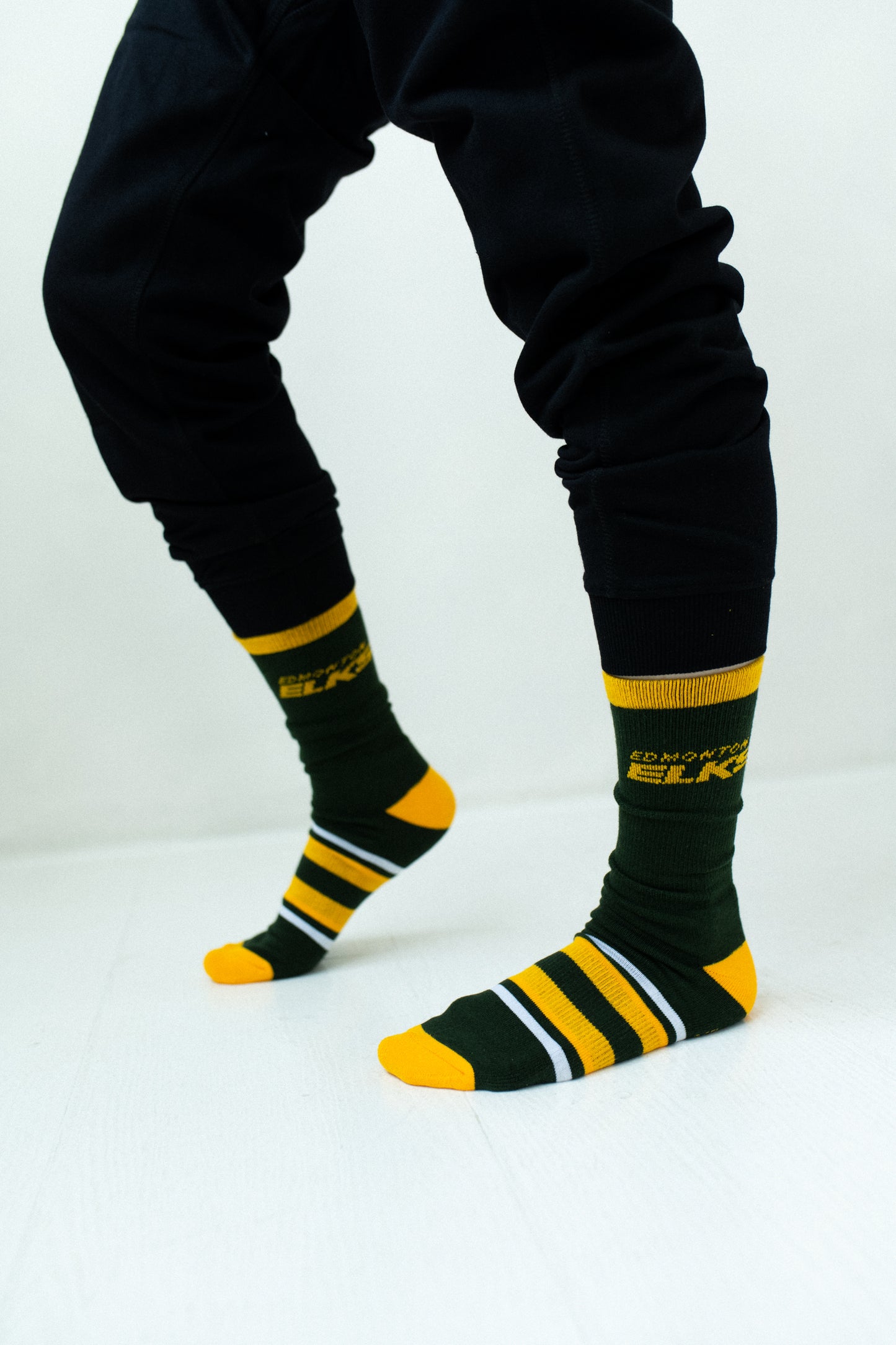 CFL Edmonton Elks Men's 3-Pack Cotton Crew Socks With Cushioned Sole