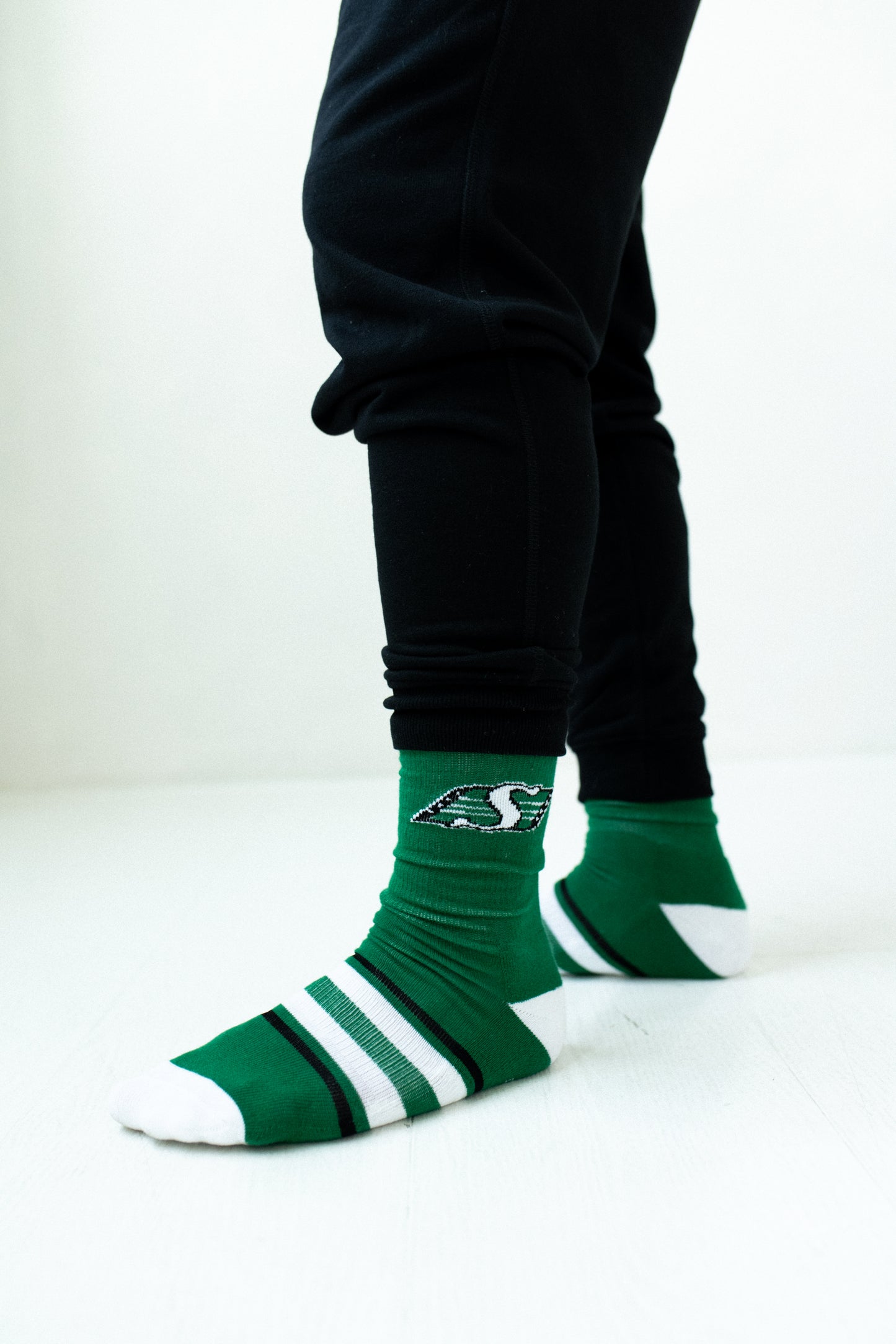 CFL Saskatchewan Roughriders Men's 3-Pack Cotton Crew Socks With Cushioned Sole