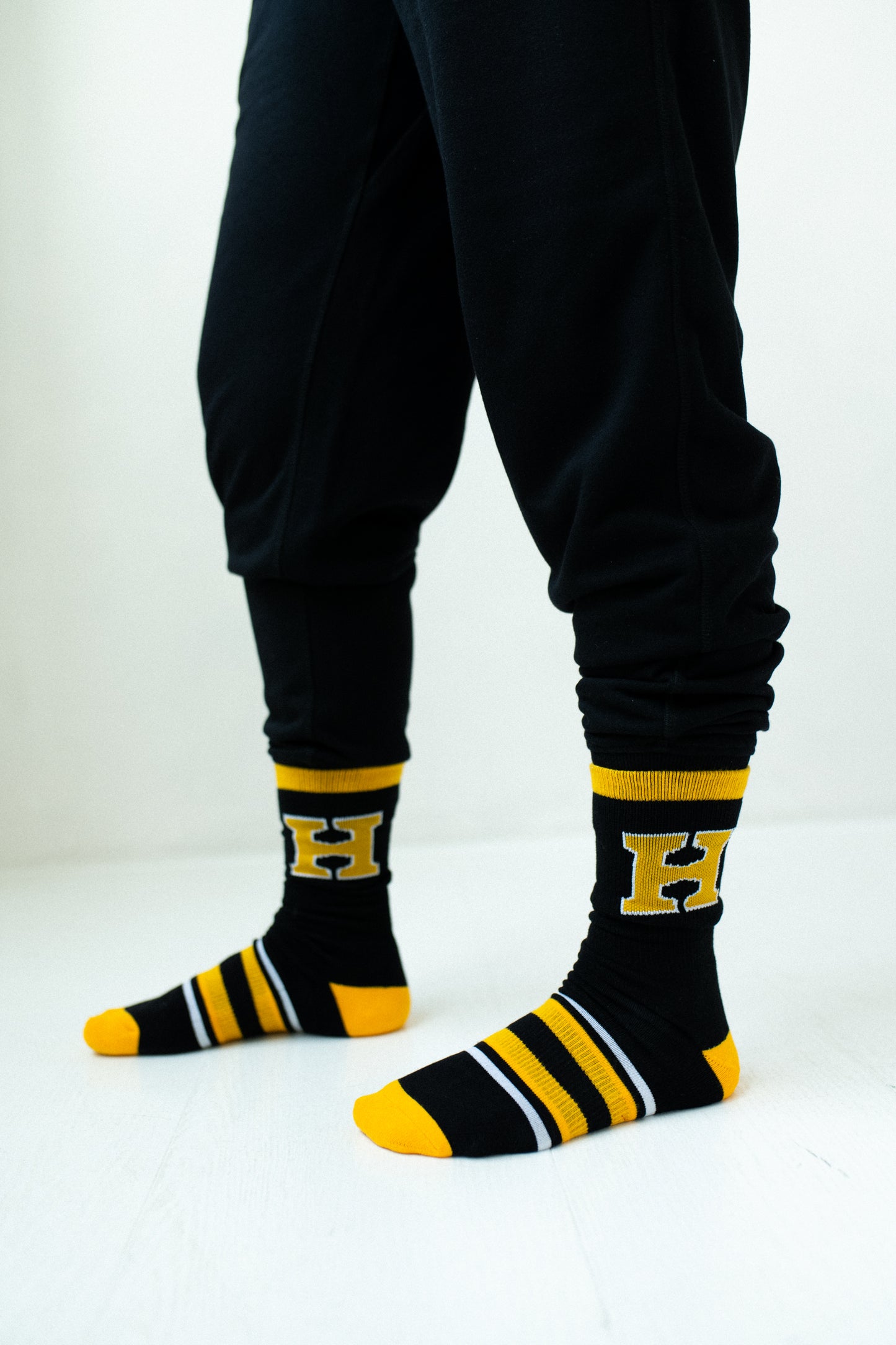 CFL Hamilton Tiger-Cats Men's 3-Pack Cotton Crew Socks With Cushioned Sole