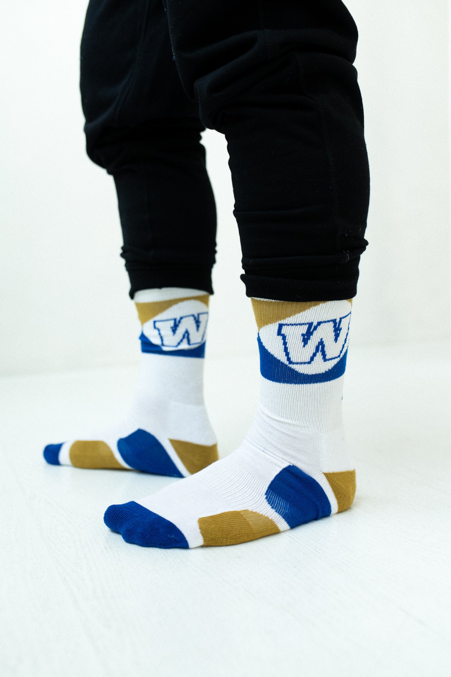 CFL Winnipeg Blue Bombers Men's 3-Pack Cotton Crew Socks With Cushioned Sole