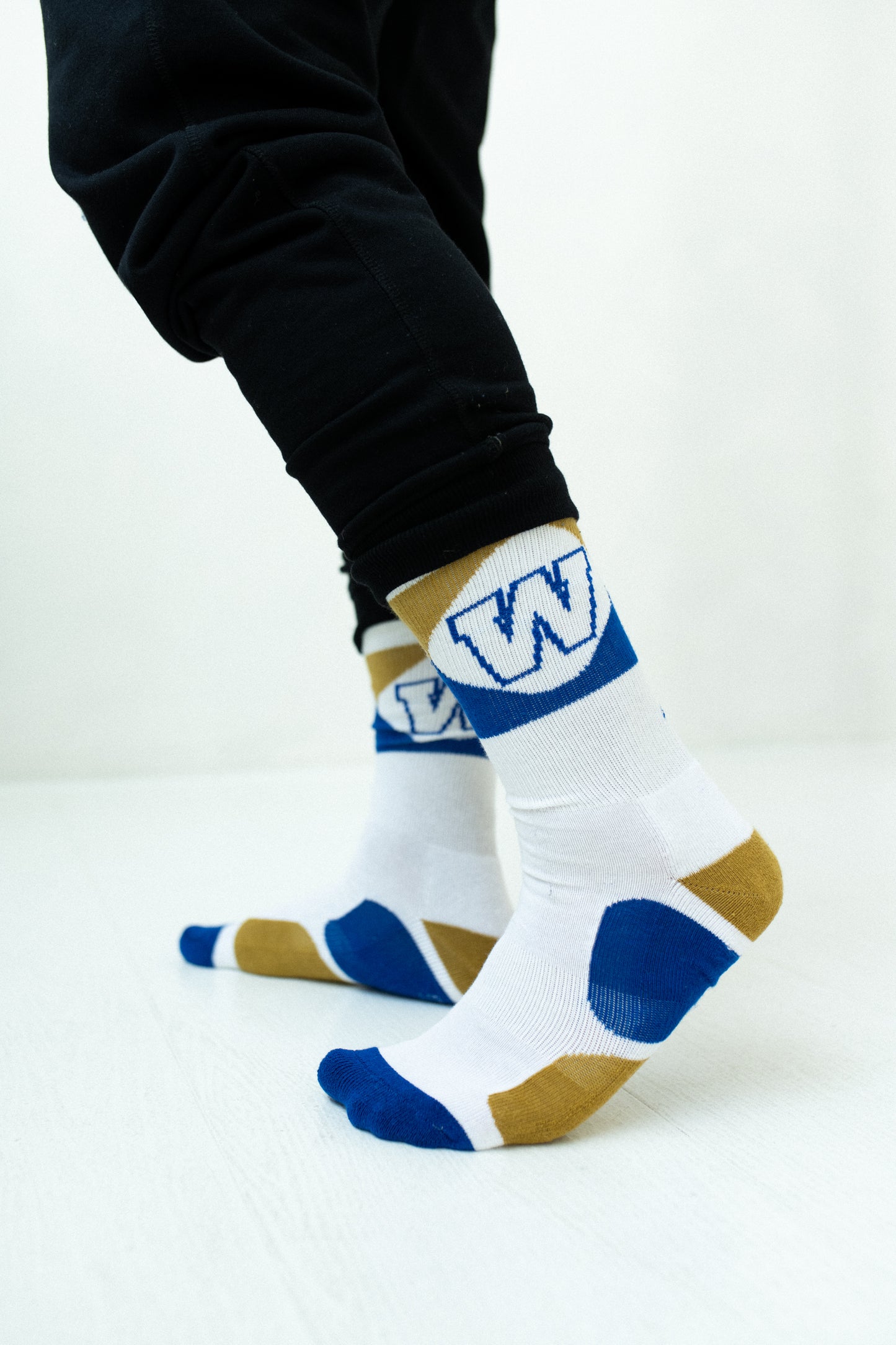 CFL Winnipeg Blue Bombers Men's 3-Pack Cotton Crew Socks With Cushioned Sole