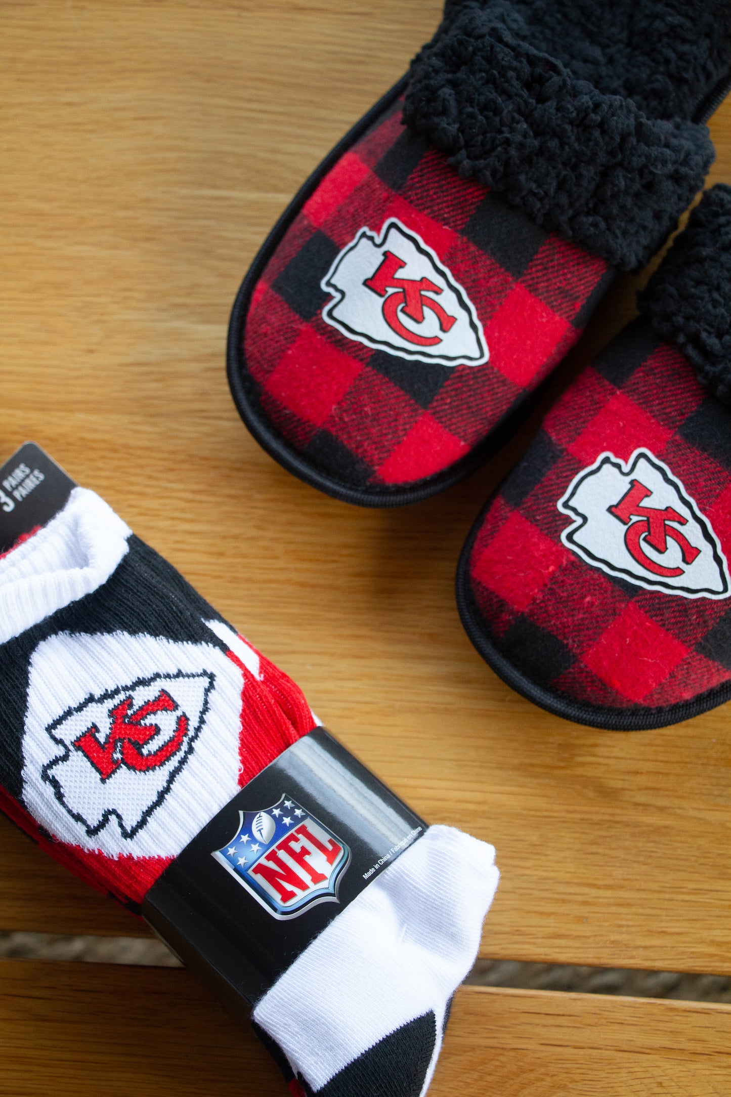 Gertex NFL Team Women's Open Back, Sherpa Lined, Red & Black Buffalo Plaid Lounge Slippers