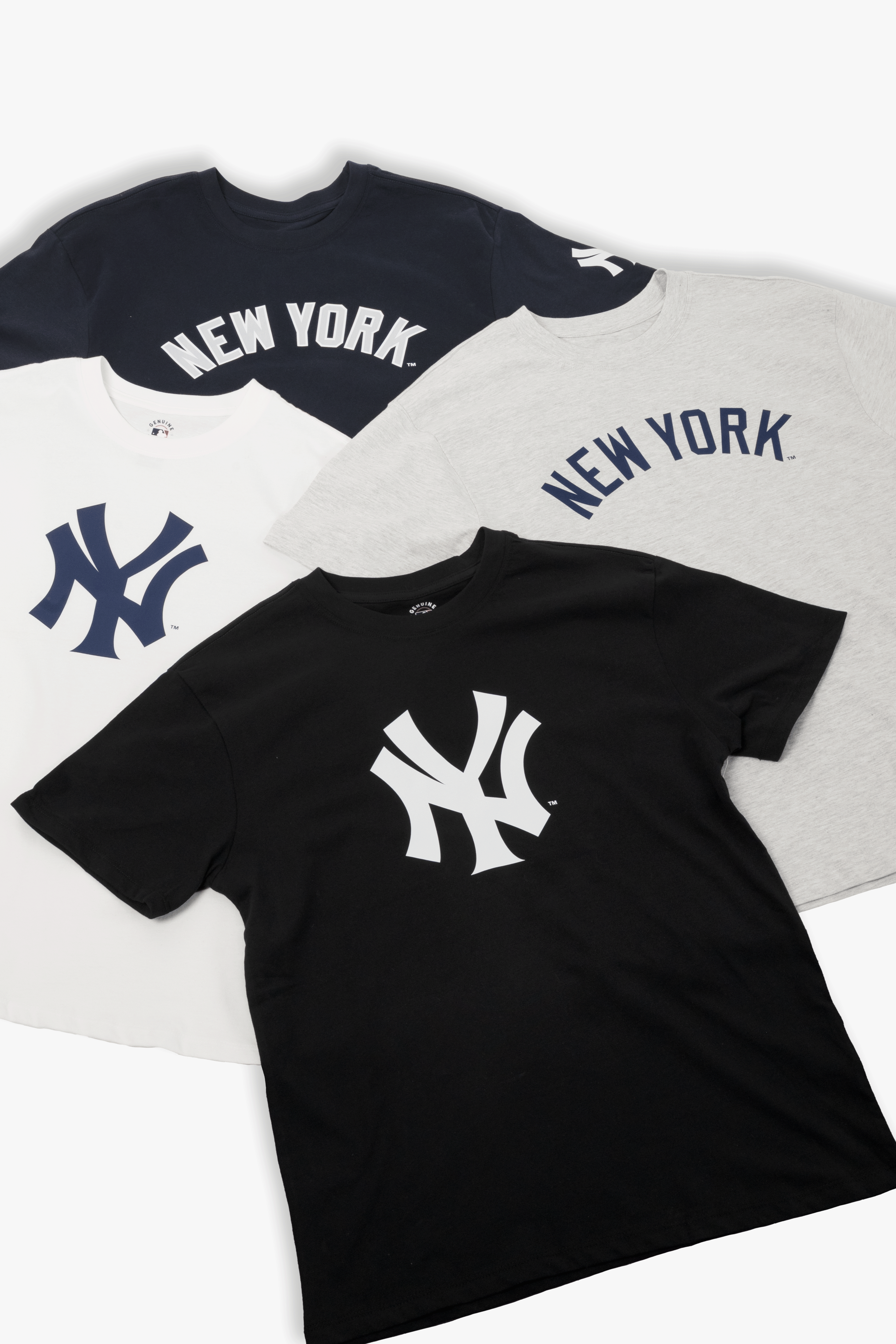 MLB New York Yankees Adult Cloud Black T-Shirt, 100% Cotton Tee, Men Women XS-2XL
