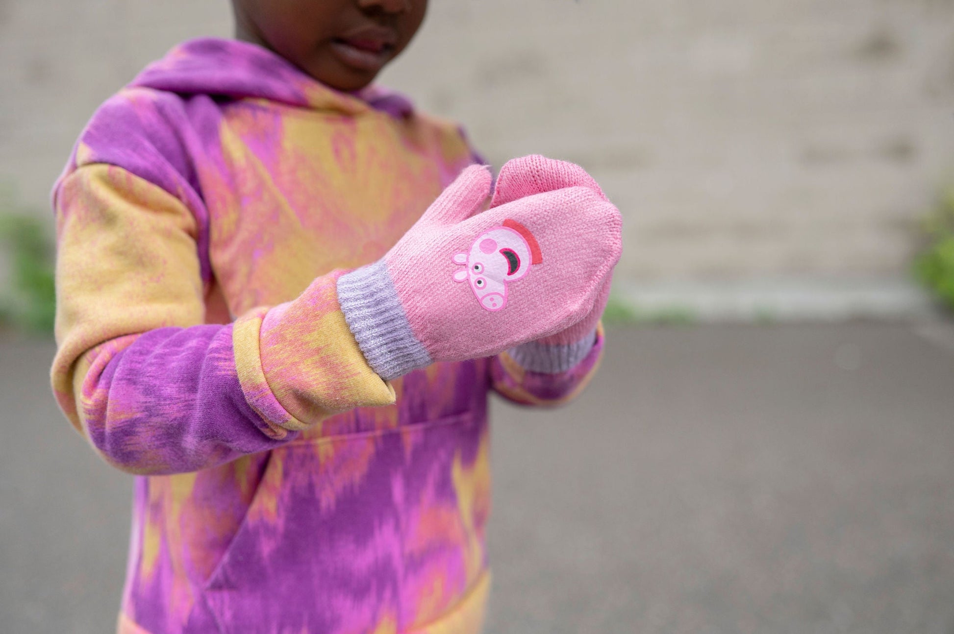 Gertex Peppa Pig Beanie and Mitten Set in Pink & Purple